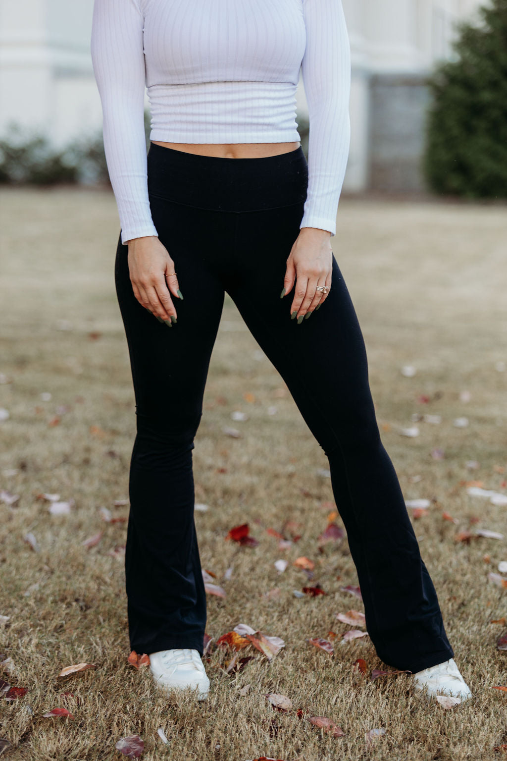 Mid Rise Flare Leggings